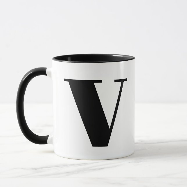 Modern Monogram Initial Brev V Black and White Mugg (Vänster)