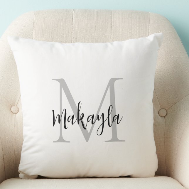 Modern Monogram Initial Letter Script Name  Throw Kudde (Skapare uppladdad)