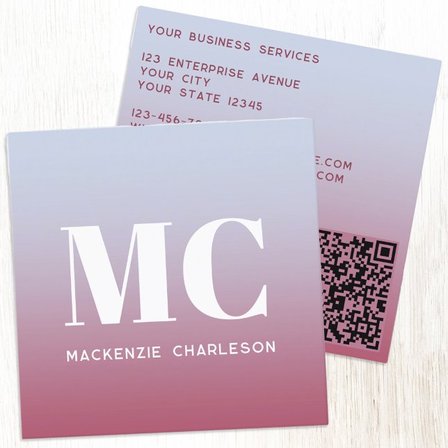 Modern Monogram Initialer QR-kod Rosa Blu-övertoni Fyrkantigt Visitkort (Modern minimalist monogram initial QR code pink blue gradient professional square business card)