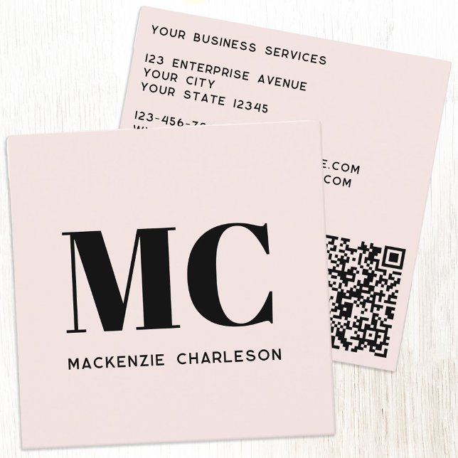Modern monogram Initialer QR-kod  Rosa Fyrkantigt Visitkort (Simple minimalist monogram initials QR code blush pink professional business card)