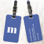 Modern Monogram - inledande Bagagebricka<br><div class="desc">Modern nedre typografi av fodral,  minimalistisk första utformning som kan ändras för att anpassas,  tillsammans med detaljerna på motsatt sida. Vit mot blå bakgrund.</div>
