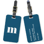 Modern monogram inledande Grönt Bagagebricka<br><div class="desc">Modern nedre typografi av fodral,  minimalistisk första utformning som kan ändras för att anpassas,  tillsammans med detaljerna på motsatt sida. Vit på gröntens baksida.</div>