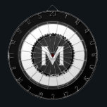 Modern monogram Man Cave Darttavla<br><div class="desc">Modern ritbräda i svart och vitt med klassisk blocktypografi som inledning. Idealisk för en karlgrotta,  ett spelrum eller ett hus party. Anpassa till namn och börja med.</div>