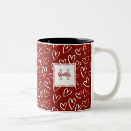 Modern Monogram Red Valentine Heart Mönster Två-Tonad Mugg