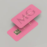 Modern Monogram Rosa Elegant Professionell Visitkort<br><div class="desc">För professioneller som söker efter ett minimalistiskt affärskort och elegant är den Rosa Eleganten Monogram QR Code Social Media Design perfekt. Med lätt guld-text och en estetisk handstil stil för ditt namn, tillsammans med ett mörkare monogram för ditt initialer, framstår detta kort som sofistikerat. Genom att läsa in QR-koden kan...</div>