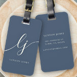 Modern Monogram Script Calligraphy Navy Ivory Bagagebricka<br><div class="desc">Modern Monogram Script Calligraphy Navy Blue Ivory Namn-resetagg. Enkel att anpassa elegantens skripttypografimonogram. Perfektens monogrammade namn presentidé!</div>