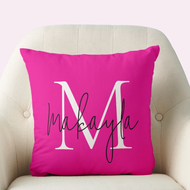 Modern monogram-skript Namn Shock rosa Kudde (Skapare uppladdad)