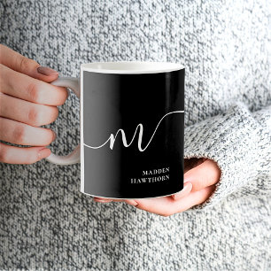 Modern Monogram-skriptkalligrafi svart vit Kaffemugg