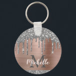 Modern Monogrammed Silver Glitter Drives Rosa Meta Nyckelring<br><div class="desc">Modern, giftig silver grått glitter droppar namn och en monogrammad nyckelkedja.Den här designen har silver grått (grått) glitter-droppar i gnistra på rosa ros guld med metall-anpassningsbarnas inledande och första personlig-textmall. Perfekt kvinnlig gåva. Observera att den här designen är en utskriven fotoeffekt. Kontakta mig om du behöver hjälp eller matchande artiklar....</div>