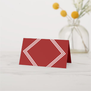 Modern Mörk Red och Triple White Gräns Geometric Placeringskort