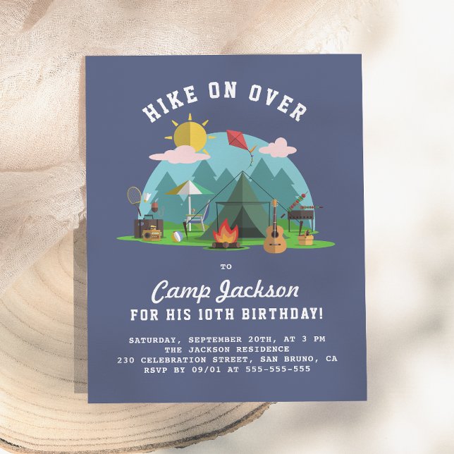 Modern mörkblå camping födelsedagsfest inbjudan vykort (Skapare uppladdad)