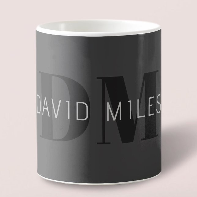 Modern Mörkgrå & Svart Redigerbar Namn & Monogram Kaffemugg (Skapare uppladdad)