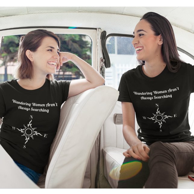 Modern Motivations Vandrande Kvinnor Kompass T Shirt (Skapare uppladdad)