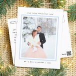 Modern Mr. och Mrs. Photo Helg Vykort<br><div class="desc">Enkel och modern med ett av dina favoritfoto som Mr. och Mrs. Första julens helgdag-vykort.</div>