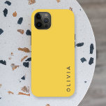 Modern Mustard | Minimalistisk enkel Gult i Namn<br><div class="desc">Ett enkelt,  snyggt,  minimalistiskt fodral med ett modernt solitt färg-block i stil i en pulserande senapsgult. Ditt namn,  initialer eller ord i modern blocktypografi i trendiget av svart som du lätt kan anpassa för dig själv eller som en speciell gåva till en älskad.</div>