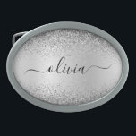 Modern Namn i Monogrammet silver i Metall Glitter<br><div class="desc">Silver Faux Foil Metallic Gnistra Glitter Brushed Metall Monogram Namn Bälte Buckle. Detta gör perfekt studenten,  söt 16 16,  18,  21,  30,  40,  50,  60,  70,  80,  90:e,  100-årsdag,  bröllop,  möhippa,  årsdag,  babydusch eller bachelorette-gåva till någon som glam lyx och chic stilar.</div>