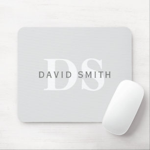 Modern Namn och Monogram Ljust och Mörk Grått Wh Musmatta