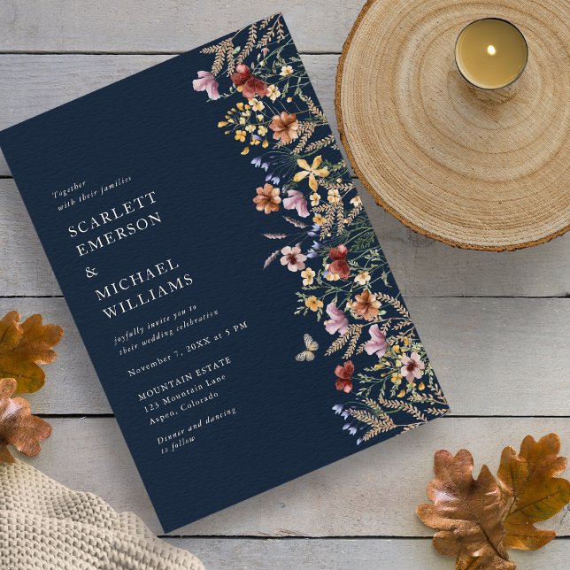 Modern Navy Boho Bröllopsinbjudan Inbjudningar (Modern Navy Boho Wedding Invitation with Butterfly by Painted Paperie
)