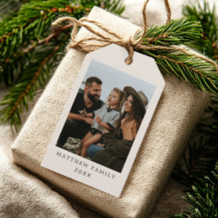 Modern Neutral Minimalist Beige Familjefoto Presentetikett