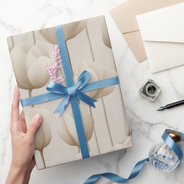 Modern Neutral Tulpan Elfenbensblomma Mönster Presentpapper (Gifting)