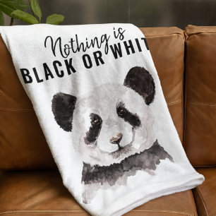 Modern nuny Panda Black and White med citat Fleecefilt