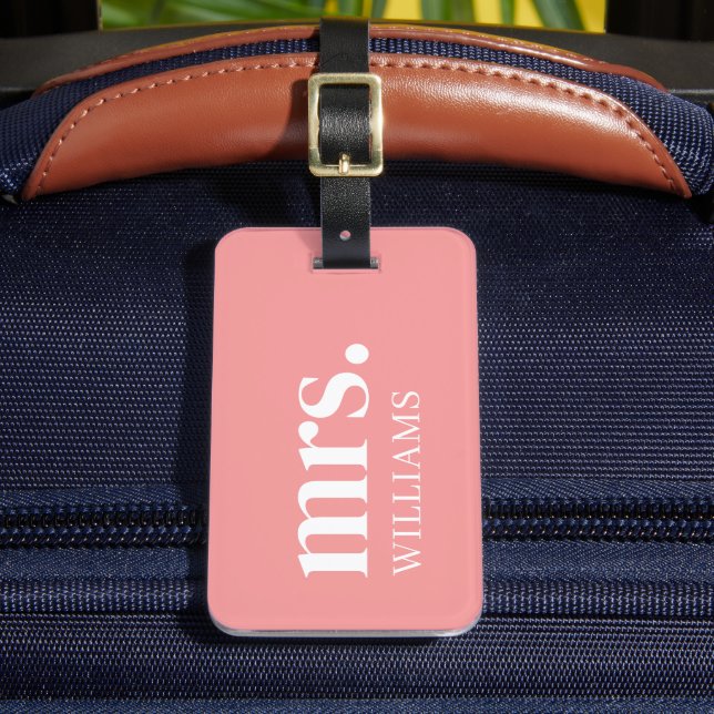 Modern Nygift Fru Bagageetikett Bagagebricka (Framsida Insitu 2)