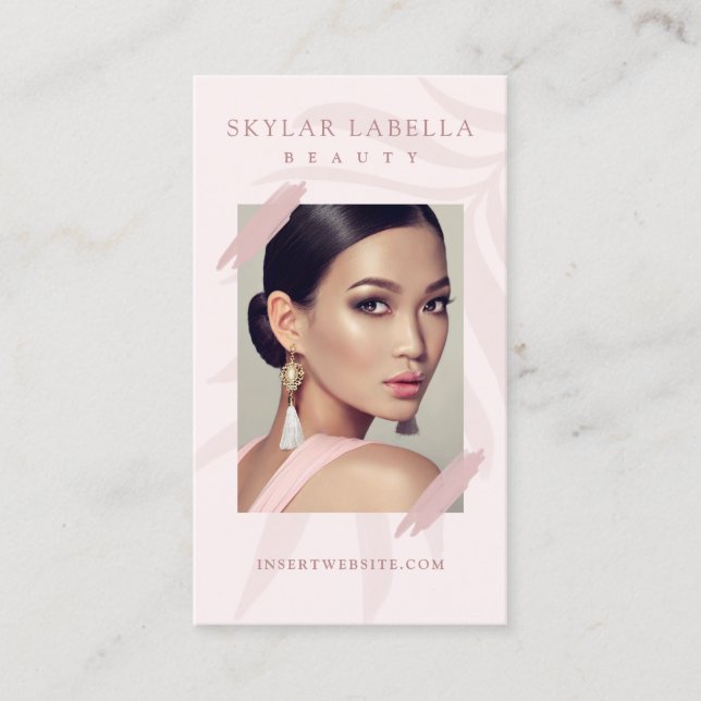 Modern och Elegant Blommigt Löv Push Stroke Beauty Visitkort (Framsida)