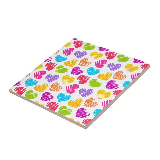 Modern och Girly Vibrant Doodled Hearts Mönster Kakelplatta (Sidan)