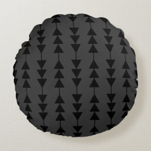 Modern och Snyggt Black Hanging Triangles på Smoky Rund Kudde