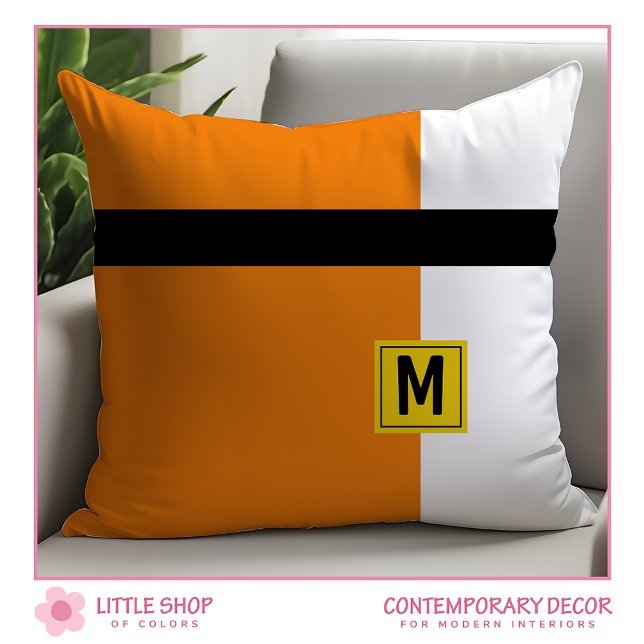 Modern Orange Black Färg Block Monogrammed Kudde (Skapare uppladdad)