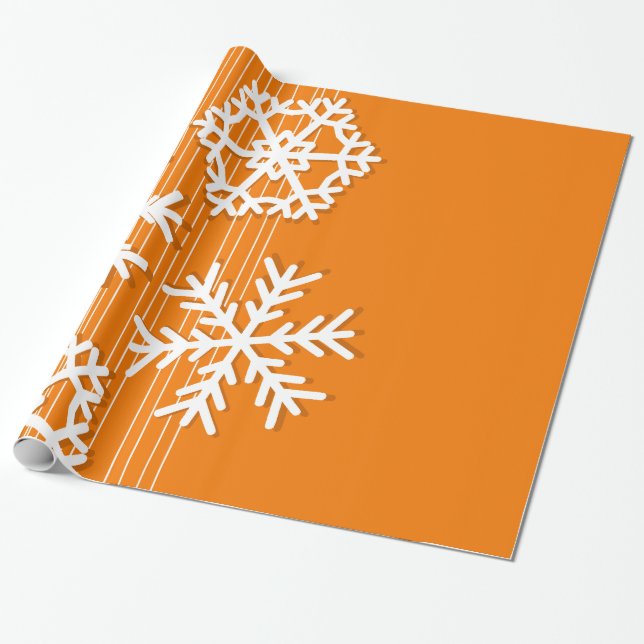 Modern orange och vit jul snöflingor presentpapper (Utrullad)