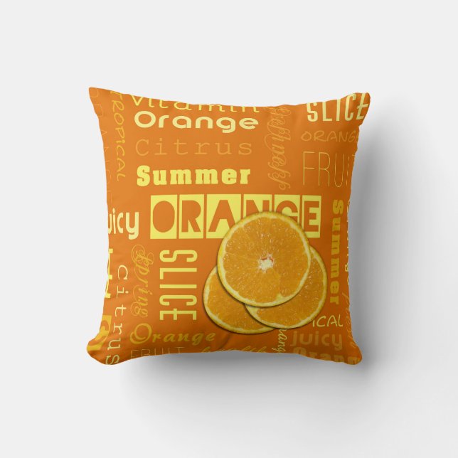Modern Orange Typography Fruit Slice Kudde (Framsida)
