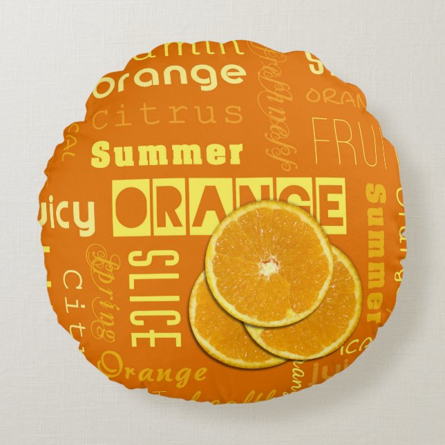 Modern Orange Typography Fruit Slice Rund Kudde (Framsidan)