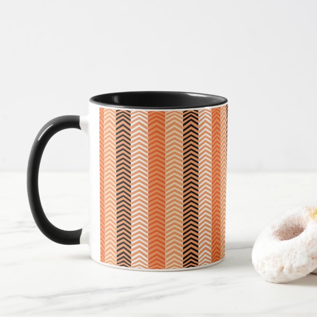 Modern Orange variegerad Chevron Rand Mönster Mugg (Med munk)