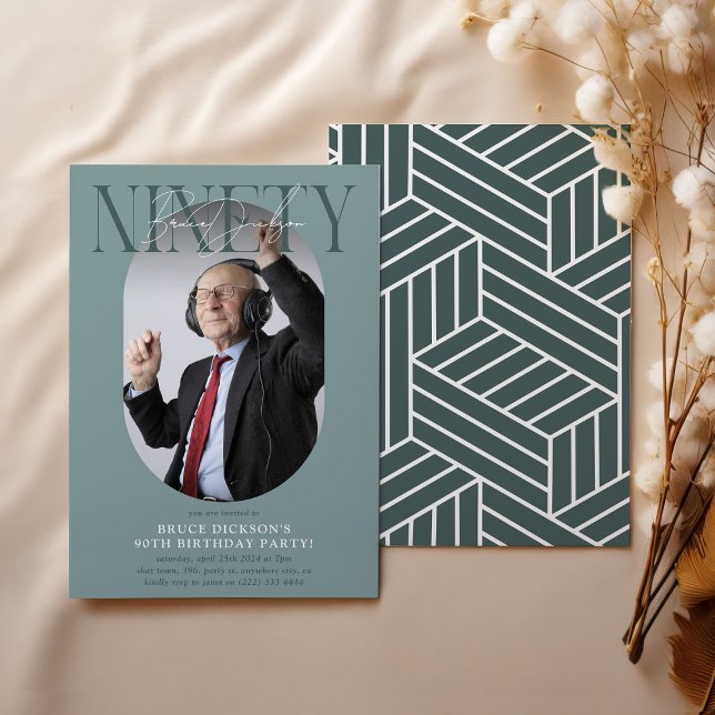 Modern oval Photo och Namnteckning 90:e födelsedag Inbjudningar (Skapare uppladdad)