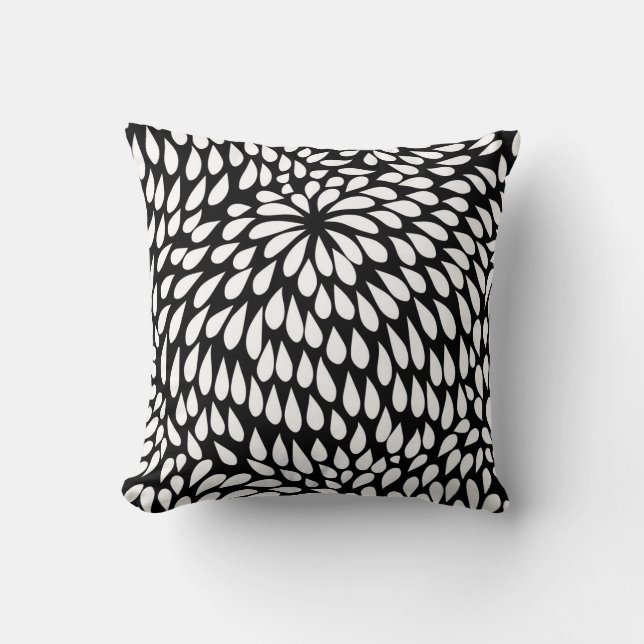 Modern Paisley Flower i Black and White Kudde (Framsida)