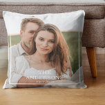 Modern par Collage Photo & Minimal Family Gift Kudde<br><div class="desc">Modern par Collage Photo & Minimal Family Gift</div>