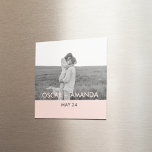 Modern par Photo Rosa & Grått Perosnalized Namn Magnet<br><div class="desc">Modern par Photo Rosa & Grått Perosnalized Namn</div>