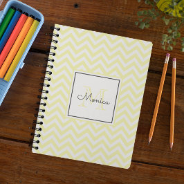 Modern Pastel Gult Chevron Mönster Monogram Anteckningsbok