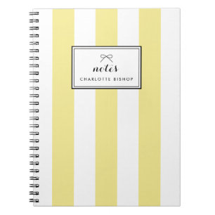 Modern Pastel Gult Lodrät Rand Personlig Anteckningsbok