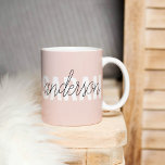 Modern Pastel Rosa Beauty Personlig You Namn Kaffemugg<br><div class="desc">Modern Pastel Rosa Beauty Personlig You Namn</div>