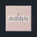 Modern Pastel Rosa Beauty Personlig You Namn Knapp<br><div class="desc">Modern Pastel Rosa Beauty Personlig You Namn</div>