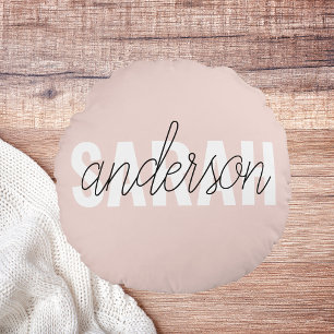 Modern Pastel Rosa Beauty Personlig You Namn Rund Kudde