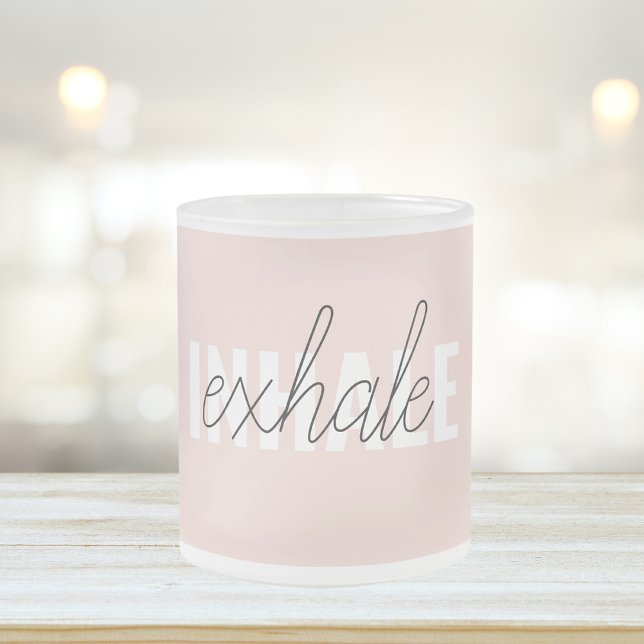 Modern Pastel Rosa Inhale Exhale Quote Frostad Glasmugg (Skapare uppladdad)