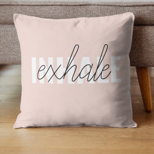 Modern Pastel Rosa Inhale Exhale Quote Kudde