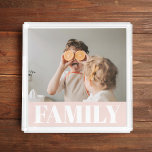 Modern Pastel Rosa Kärlek-familjfoto Bricka<br><div class="desc">Modern Pastel Rosa Family Photo Gift</div>