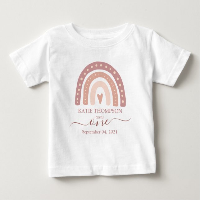 Modern Pastel Rosa Rainbow Boho Första födeldagen T Shirt (Framsida)