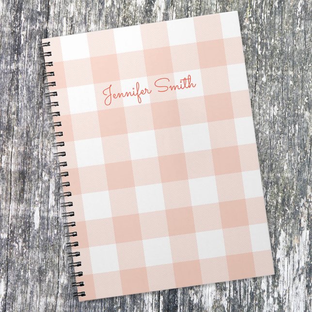 Modern Pastell Korall och Vit Gingham Rutigt Anteckningsbok (Skapare uppladdad)