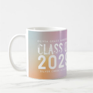 Modern pastellregnbågsklass i fotot av studenten kaffemugg