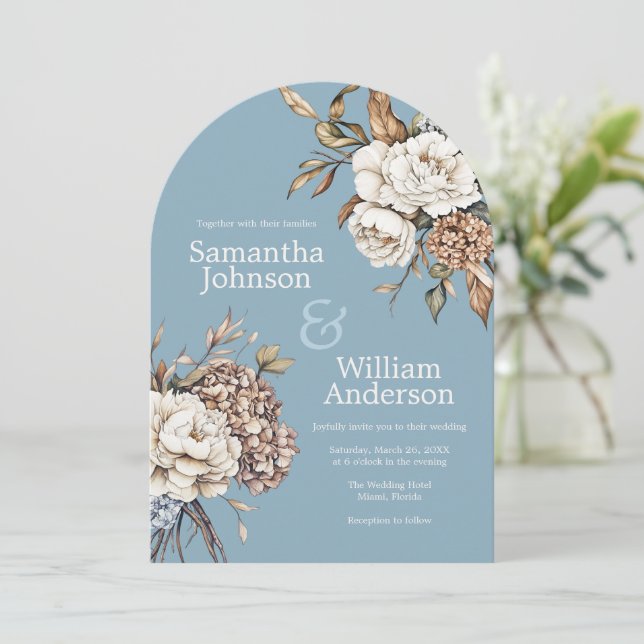 Modern Peony & Hydrangea Powder Blue Bröllop Inbjudningar (Stående Fram)